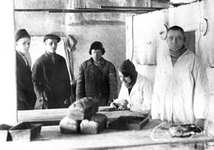 g. p. kunavin za rabotoj v pekarne